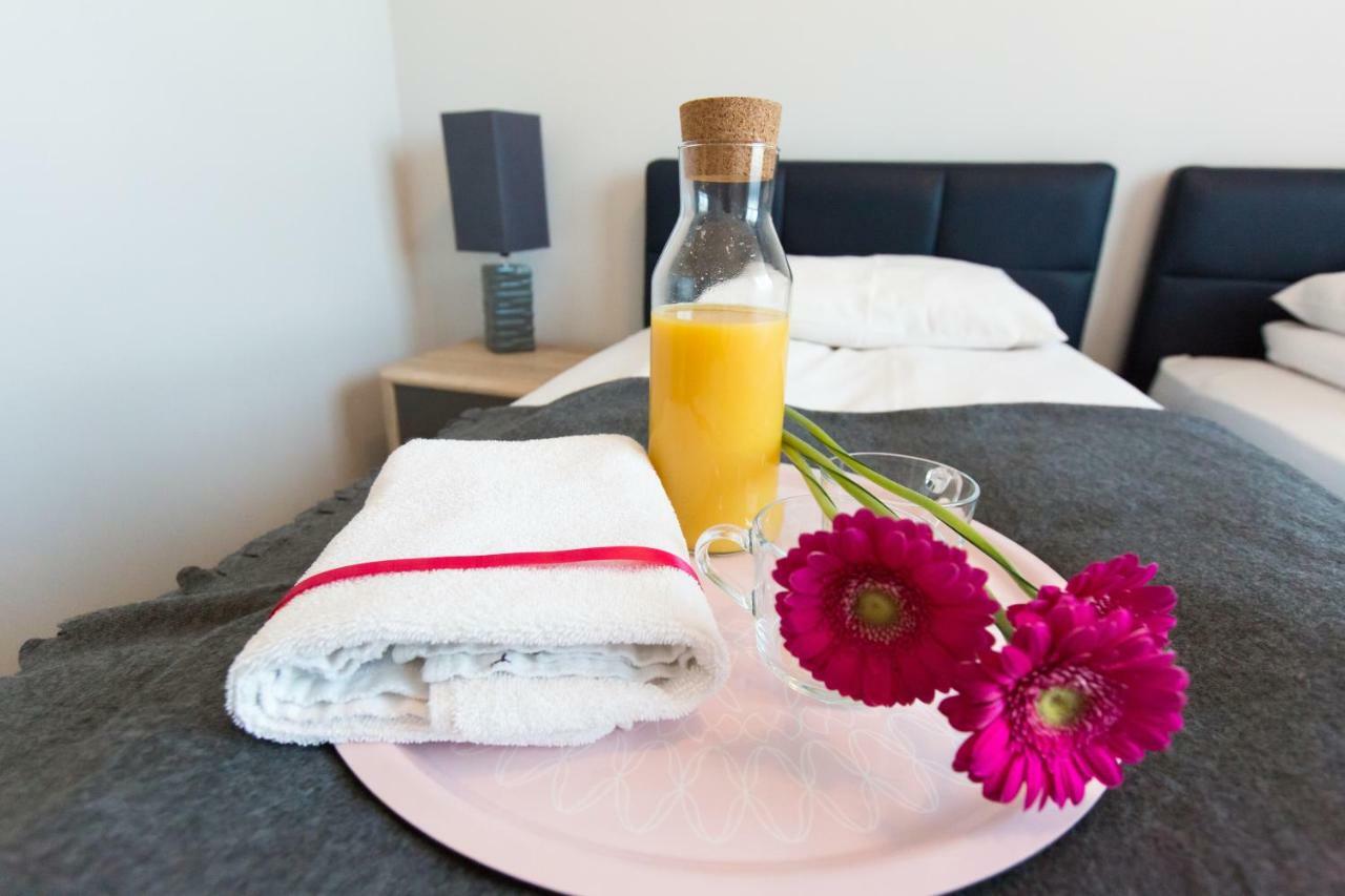 Pcd Aparthotel Ochota ワルシャワ エクステリア 写真